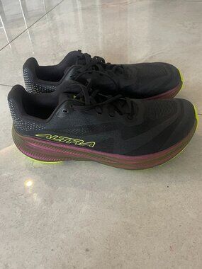 Altra Men's Experience Flow 3 Mens size 9 wmns 10.5
